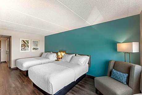 Standard Room with Two Queen Beds - Non Smoking / Pet Friendly