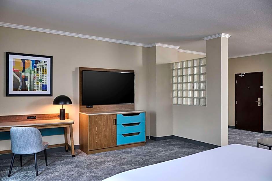 DoubleTree by Hilton Chatsworth