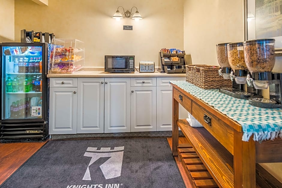 Knights Inn Sandusky