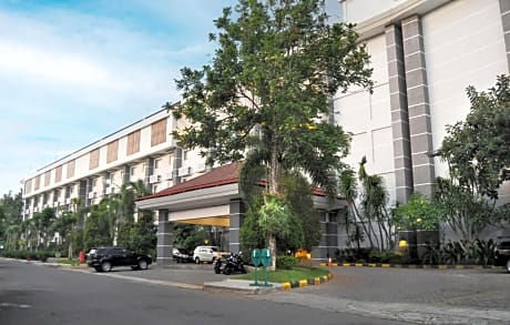 Lorin Dwangsa Solo Hotel