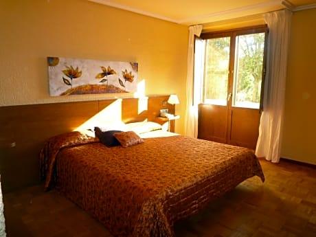 Hotel Yamaguchi - Alojamientos en SANGUESA