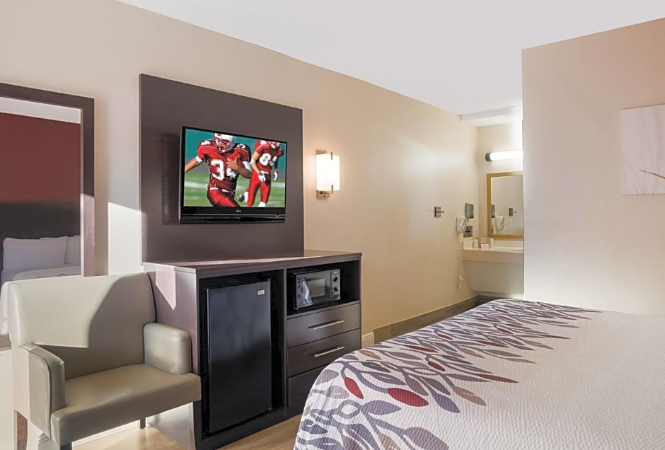 Red Roof Inn Tupelo