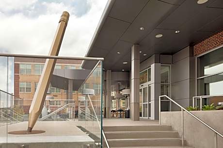 The Slate Denver, Tapestry Collection By Hilton