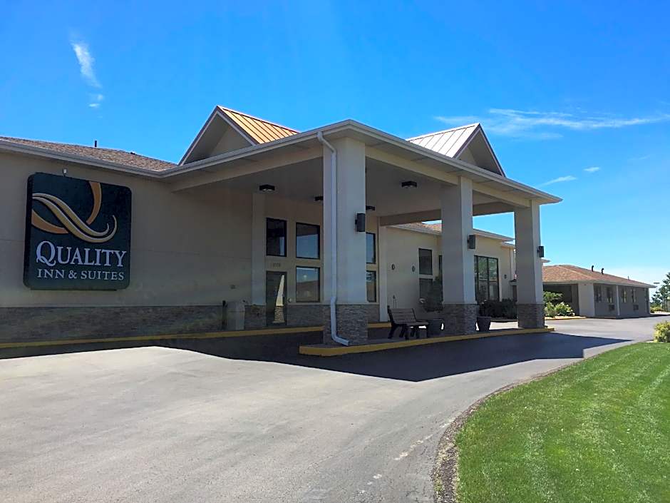 Travelodge by Wyndham Rapid City - Black Hills