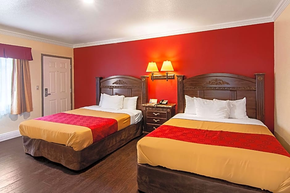 Econo Lodge Long Beach I-405
