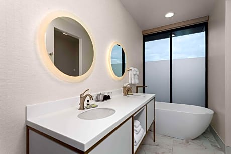 Grand Penthouse Suite with King Bed, Non-Smoking