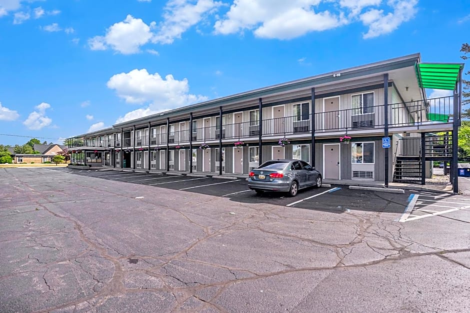 Rodeway Inn Grand Haven