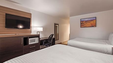 Queen Room with Two Queen Beds - Accessible/Pet Friendly