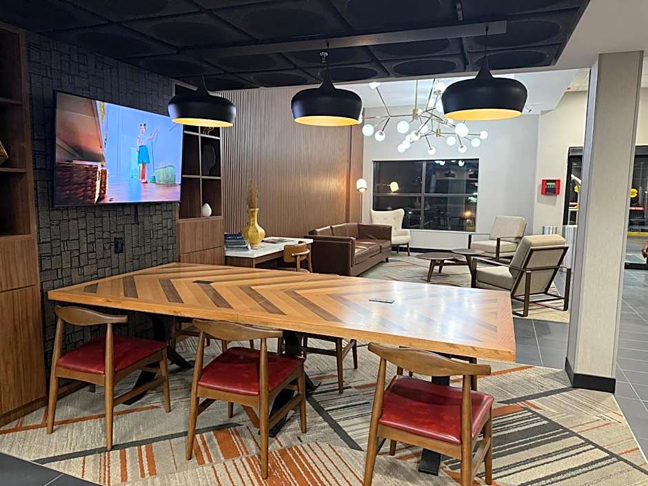 Sky Point Hotel & Suites - Atlanta Airport