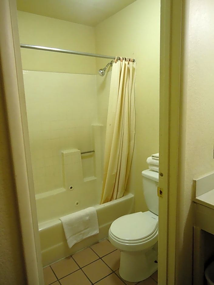 Economy Inn