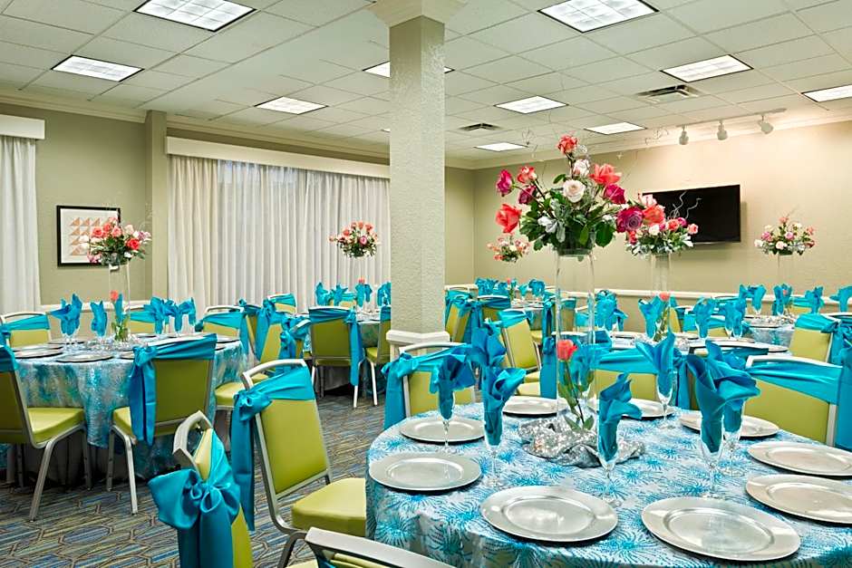 Holiday Inn Express Hotel & Suites Ft. Lauderdale-Plantation
