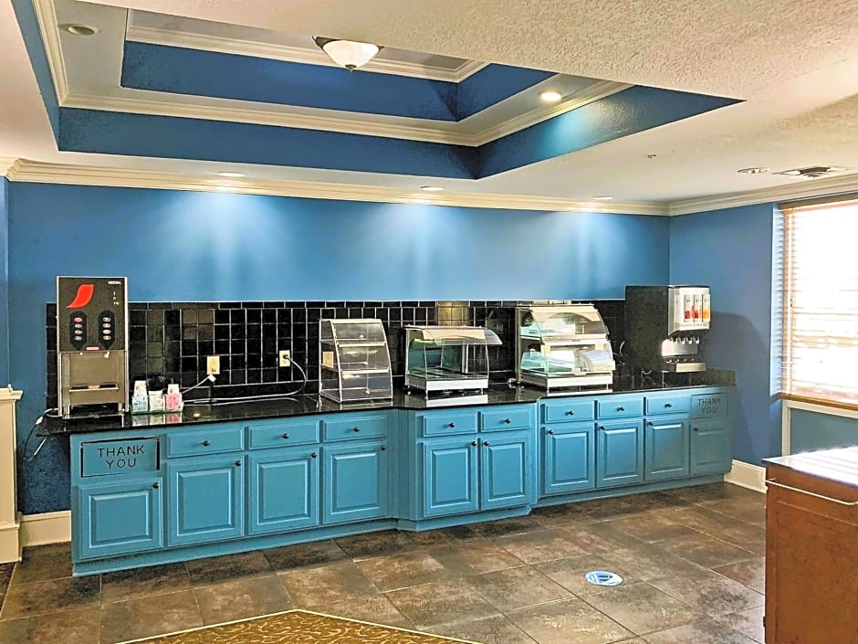 Rodeway Inn & Suites