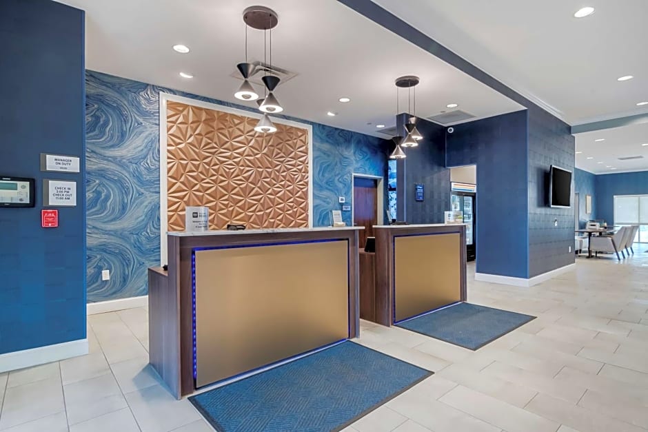 Best Western Plus St. Louis Airport Hotel