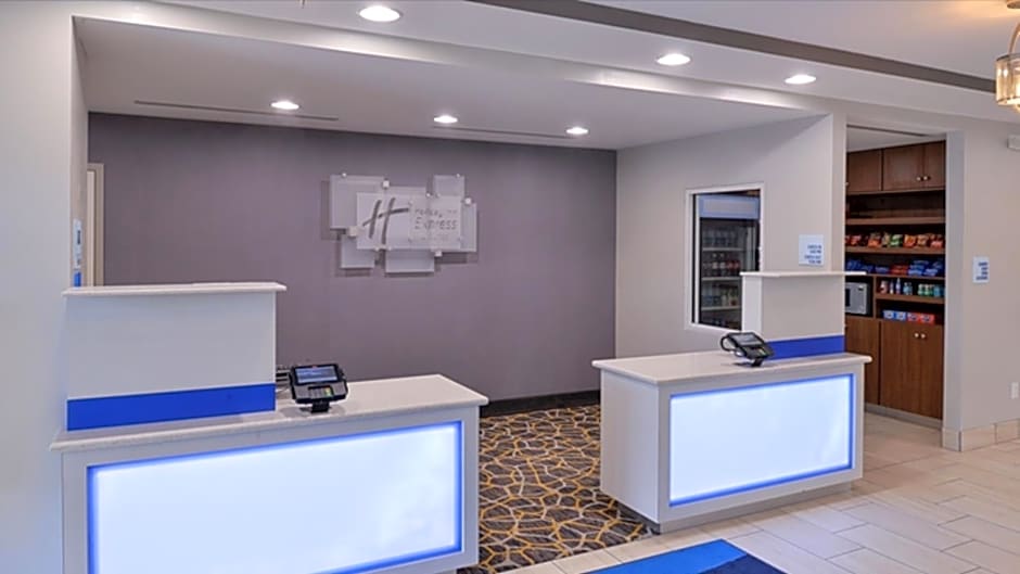 Holiday Inn Express & Suites Lexington
