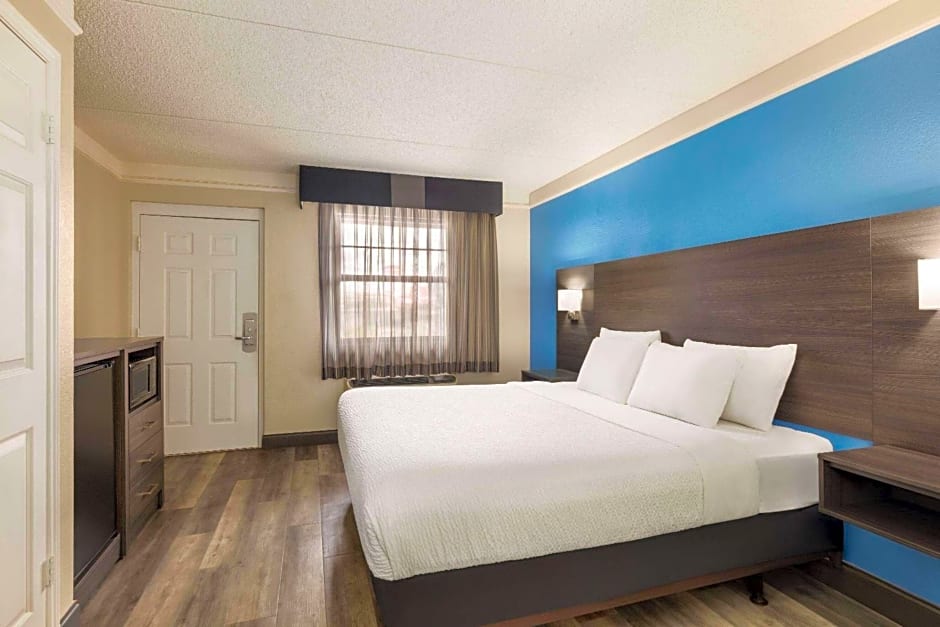La Quinta Inn San Antonio I-35 N at Toepperwein