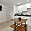 Daytona Studio Suite Kitchen Walk In Shower #11