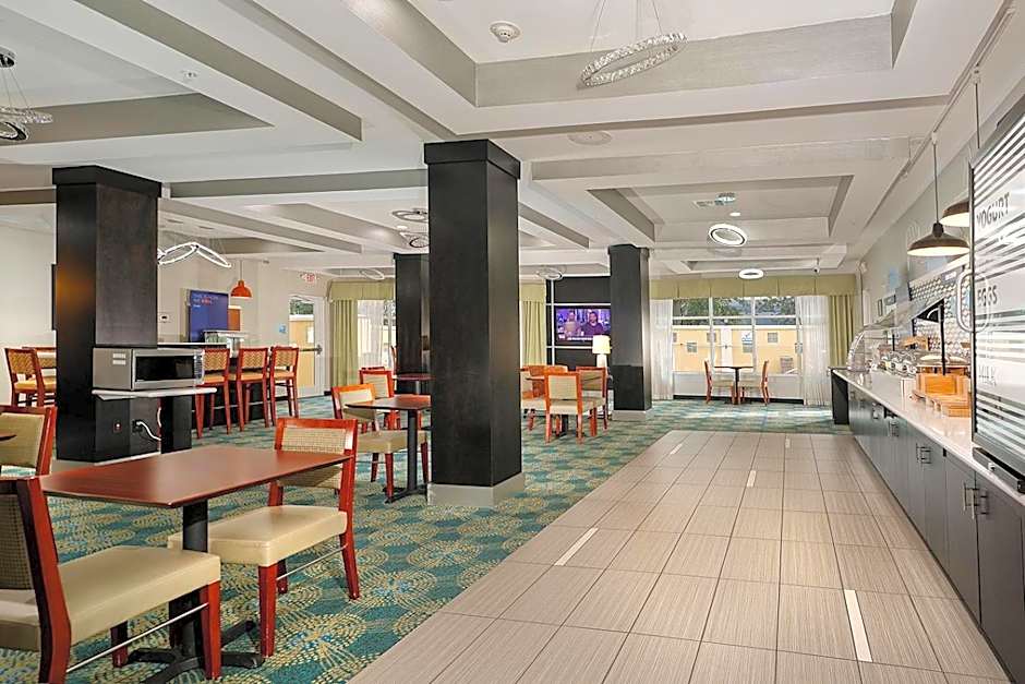 Holiday Inn Express & Suites Houston Northwest-Brookhollow