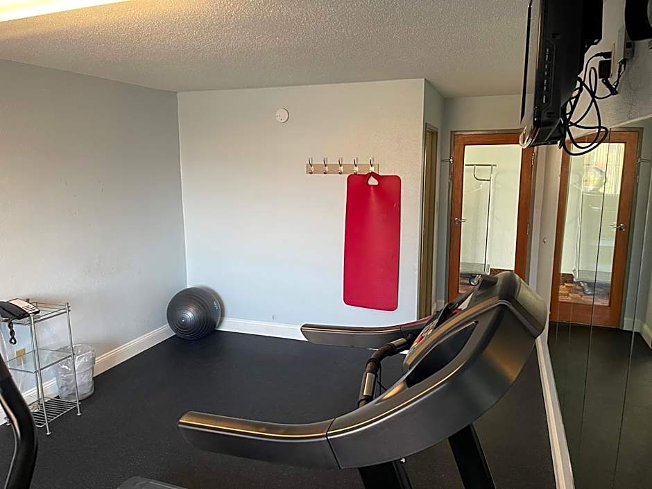Days Inn by Wyndham Muncie -Ball State University