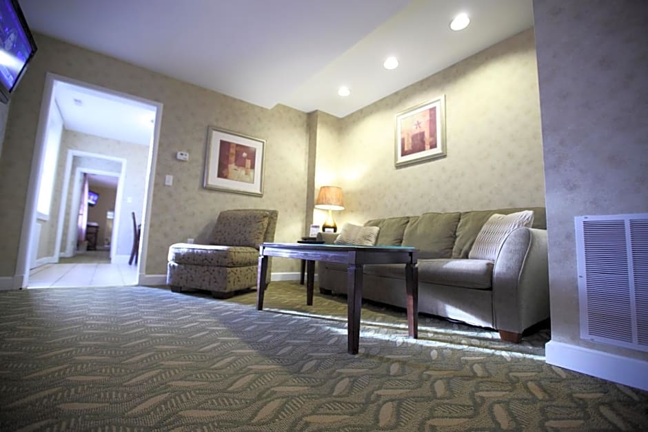 The Island House Hotel