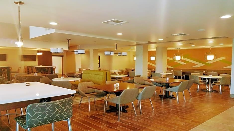 Holiday Inn & Suites Houston NW - Willowbrook