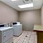 Comfort Suites Palestine
