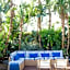 Holiday House Palm Springs