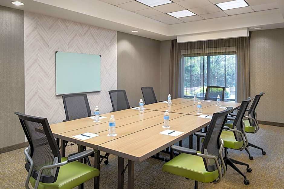 SpringHill Suites by Marriott Newark International Airport