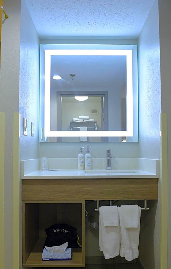 Holiday Inn Express Keene