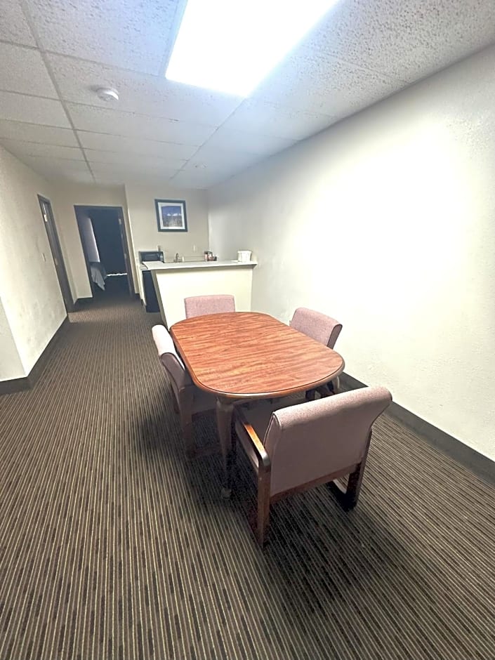 Quality Inn & Suites Salina