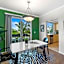 Beverly Hills Glamour Oasis 2 BR Apt with Parking 304