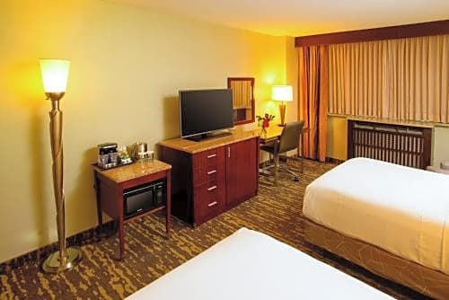 DoubleTree by Hilton Rochester - Mayo Clinic Area