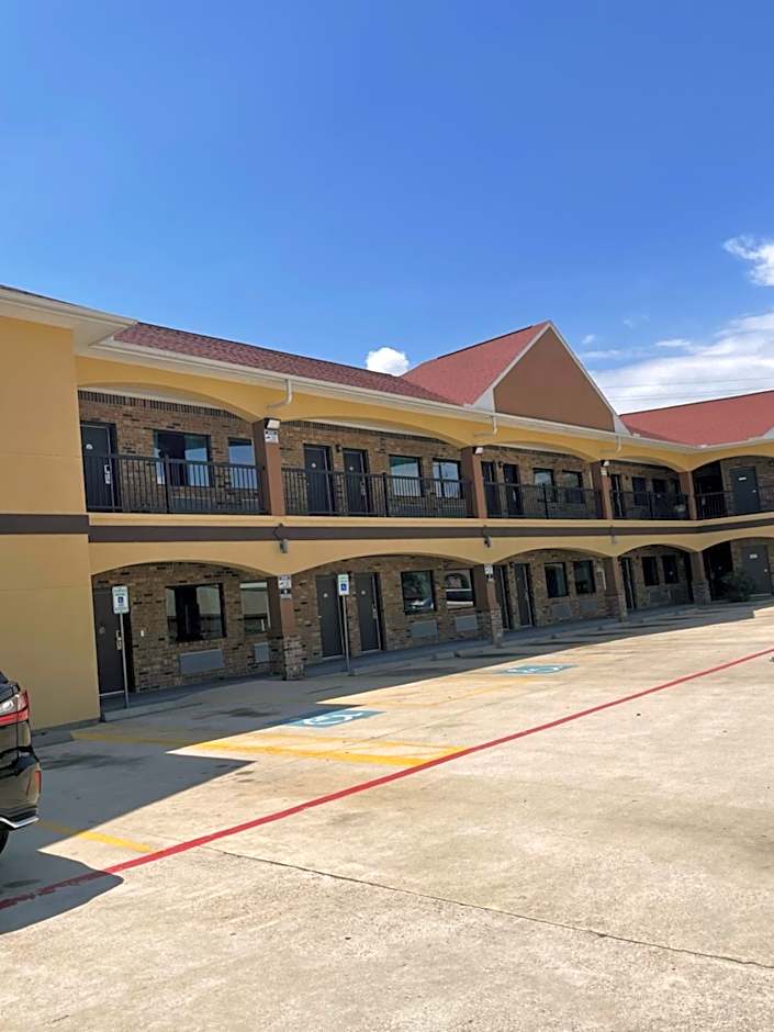 Regency Inn & Suites