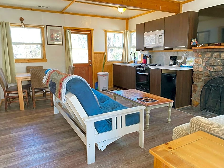 Blue Horizon Lodge