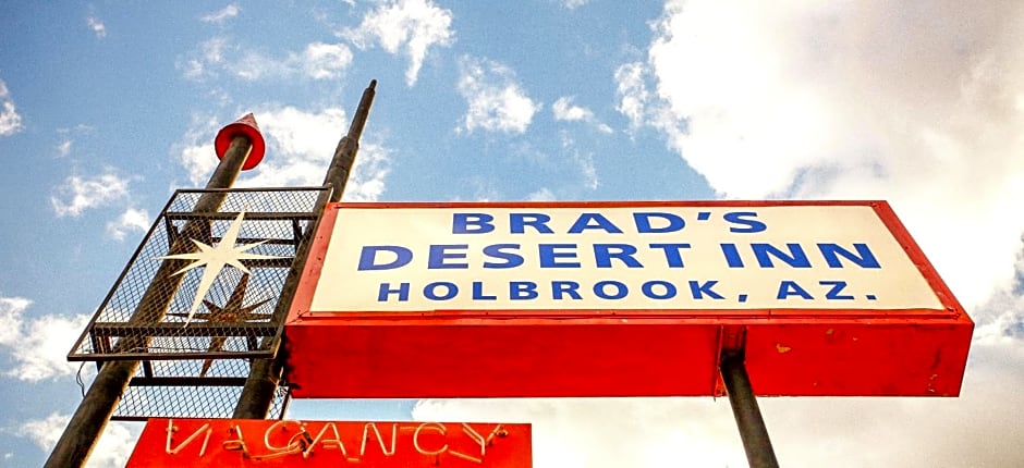 Brad's Desert Inn