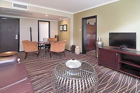 Luxury Suite