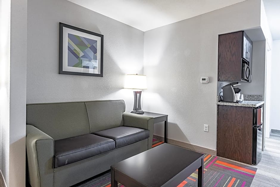Holiday Inn Express & Suites Ironton