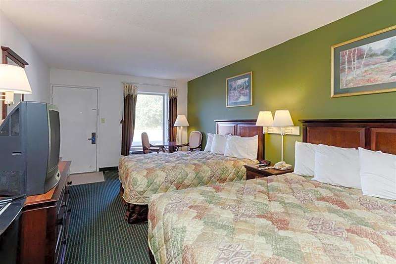 Rodeway Inn & Suites Manchester