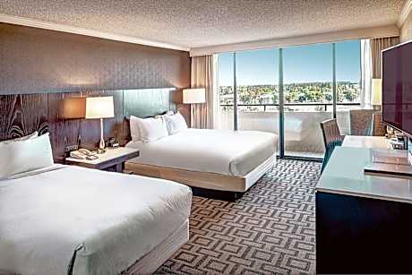 Queen Room with Two Queen Beds - High Floor