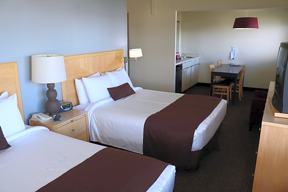 Inlet Tower Hotel & Suites