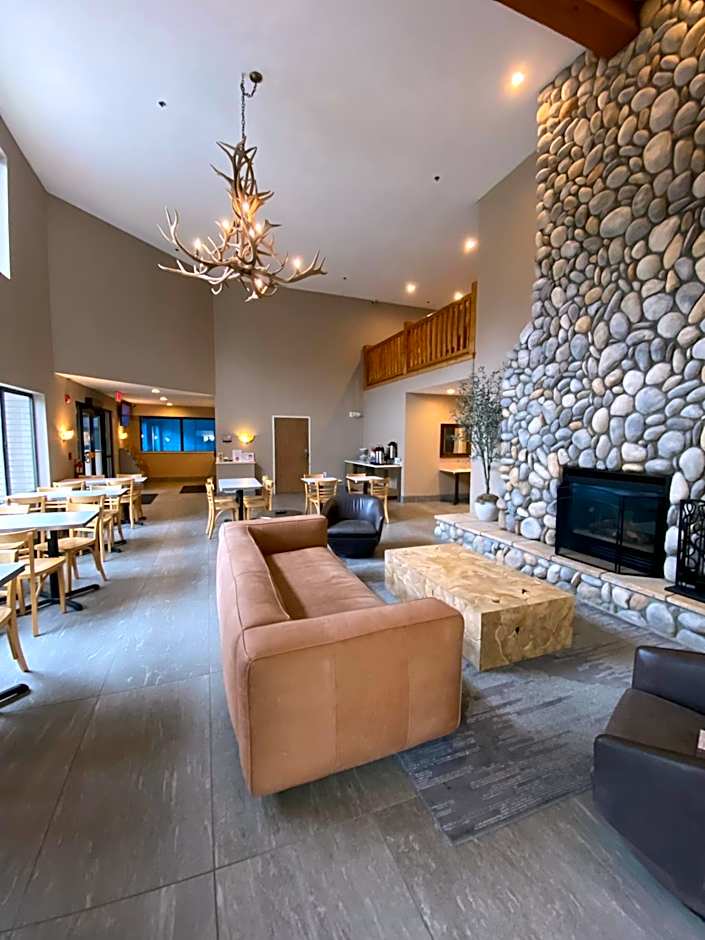 Beachfront Hotel Houghton Lake