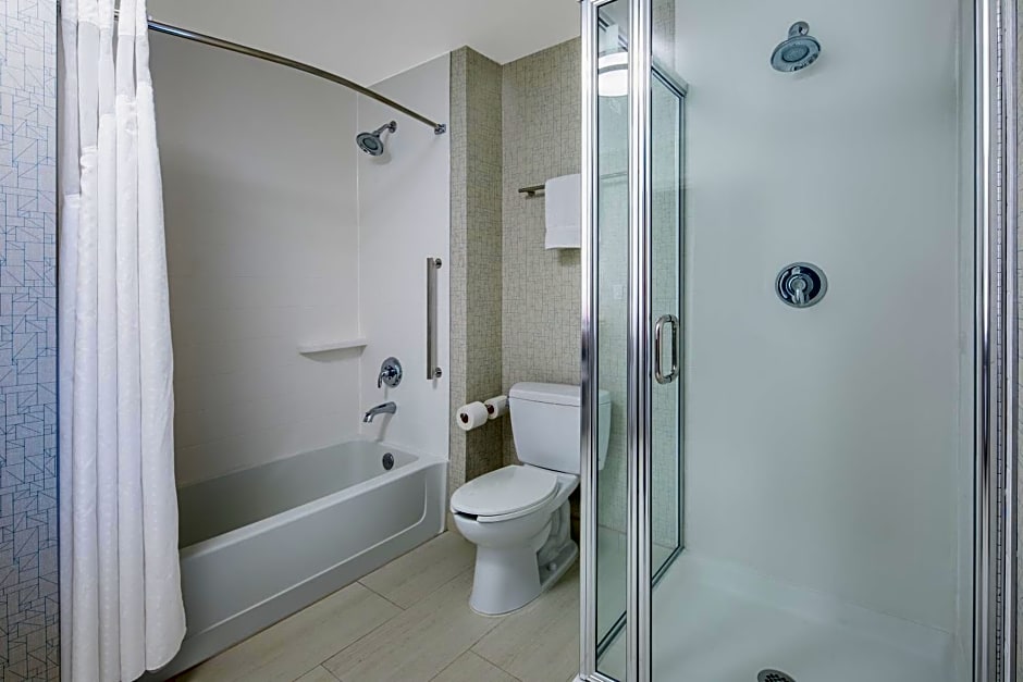 Holiday Inn Express Ontario