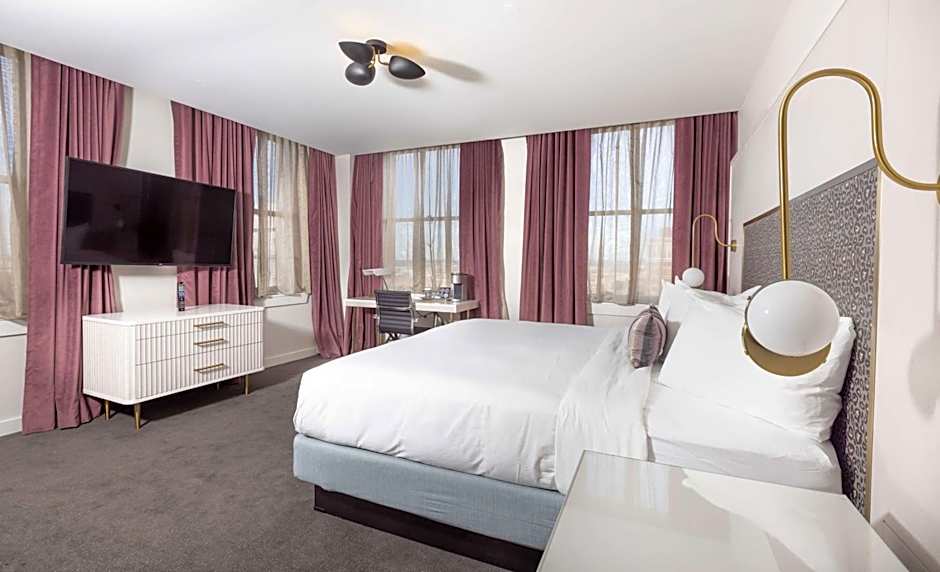 The Kelly Birmingham, Tapestry Collection by Hilton
