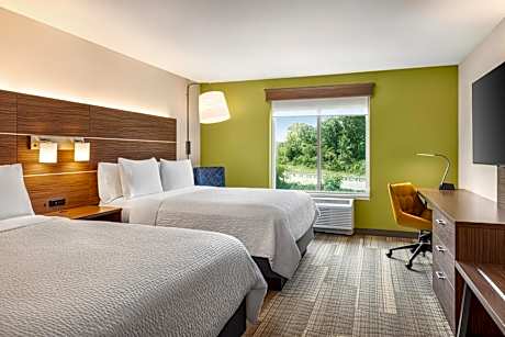 Standard Room with Two Queen Beds