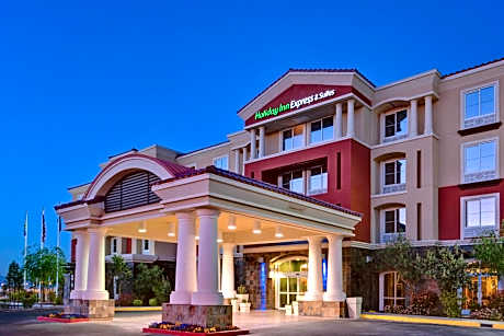 Holiday Inn Express & Suites Las Vegas SW  Spring Valley, an IHG Hotel By IHG