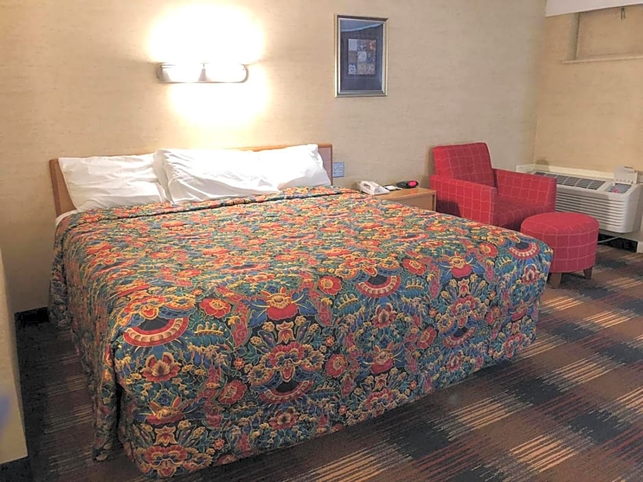 Red Carpet Inn Syracuse Airport