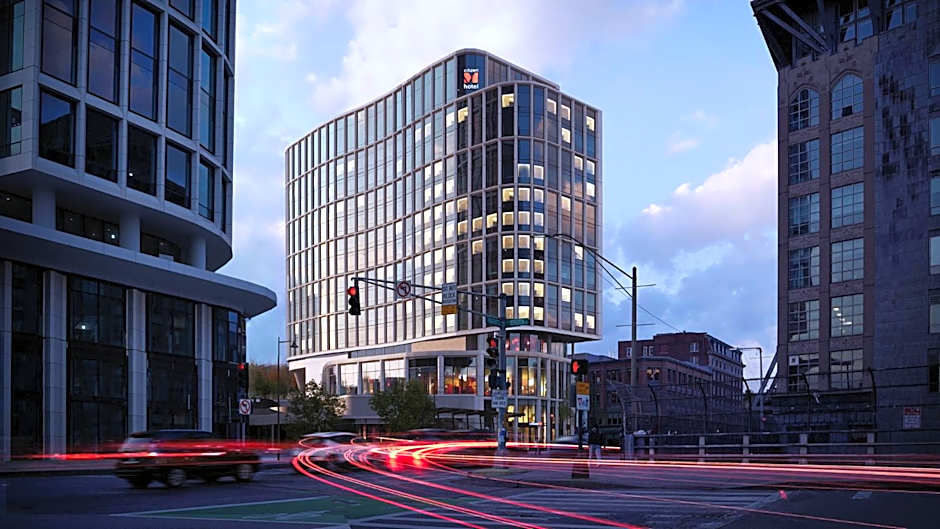 citizenM Boston Back Bay