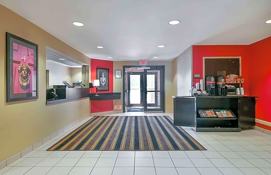 Sonesta Simply Suites Lansing