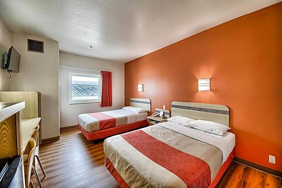 Motel 6-Mission, TX