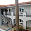 Crescent Inn