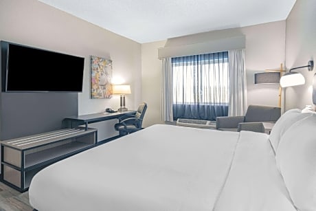 1 King Bed Deluxe Mobility Accessible Family Suite Non-Smoking